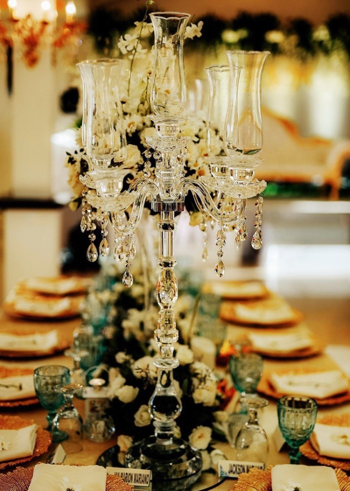 Wholesale 5-arm crystal candlesticks for wedding table ornaments and decorations