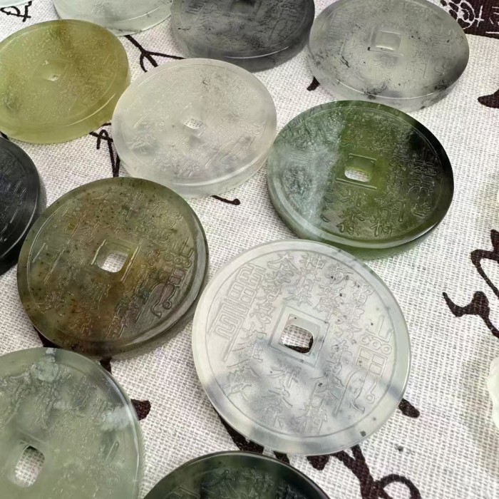 Authentic Chinese ancient coin creative design natural jadeite mountain god pendant, fashionable and unisex jadeite wholesale