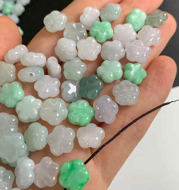 A-type green 10mm flower jade bead natural stone jewelry, genuine from Myanmar with certificate, high-quality healing jade jewelry