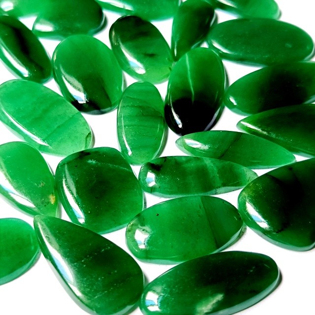 Natural emerald crystal flat-back emerald cabochon jewelry