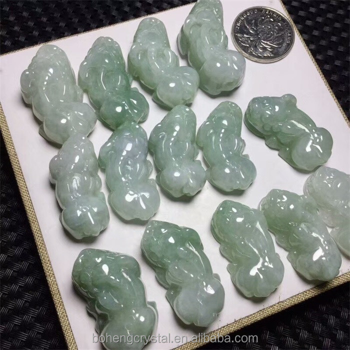 Wholesale pure natural jade, high-quality jadeite carvings, beaded embroidery