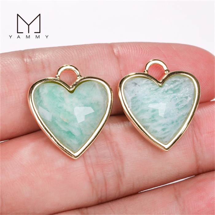 Factory wholesale natural raw gemstone jade gift pendants with heart-shaped gemstone shells