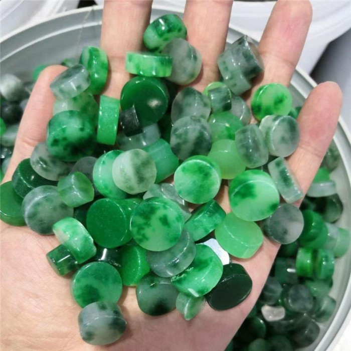 Decorated with natural high-quality green jadeite crystal stone, handcrafted and original