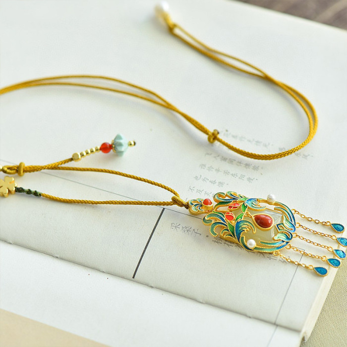 Natural Hetian jade enamel necklace pendant with a touch of retro silver jewelry and Chinese inlaid jade