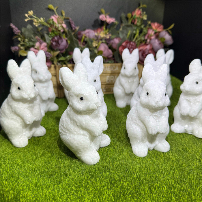 Hot-selling high-quality natural crystal handicrafts and white jade rabbit decorations