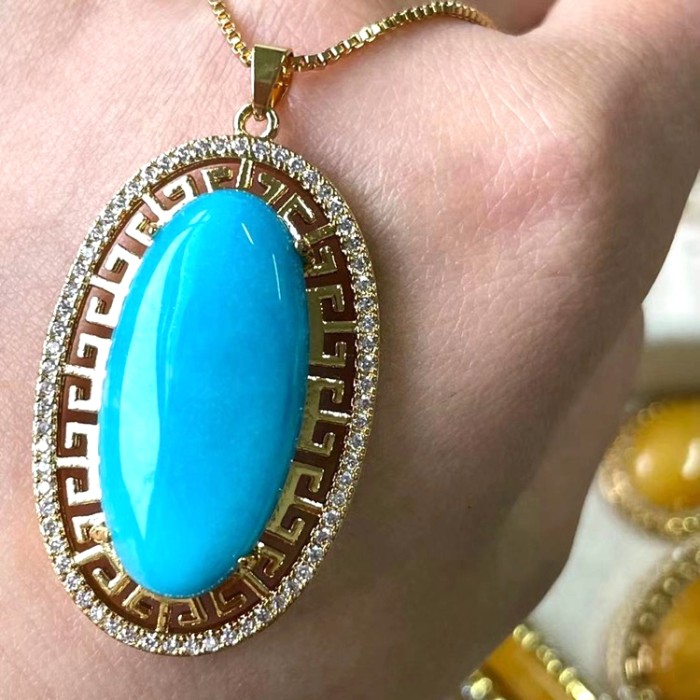 Trendy gifts: high-quality feng shui, other fashionable Buddha statues, genuine jade jewelry, natural stone, butterfly pendants, necklaces
