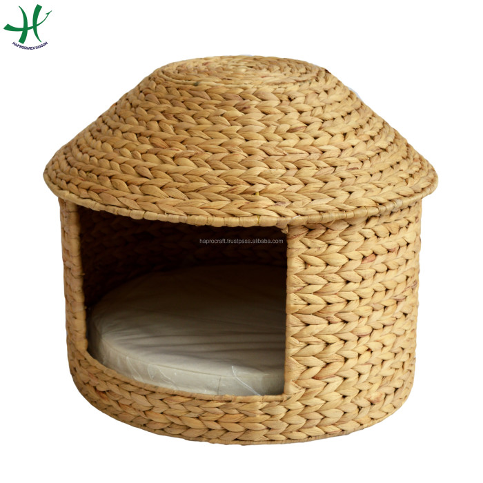 Cat house wooden bed with cat pads, made of eco-friendly materials pet house pet supplies