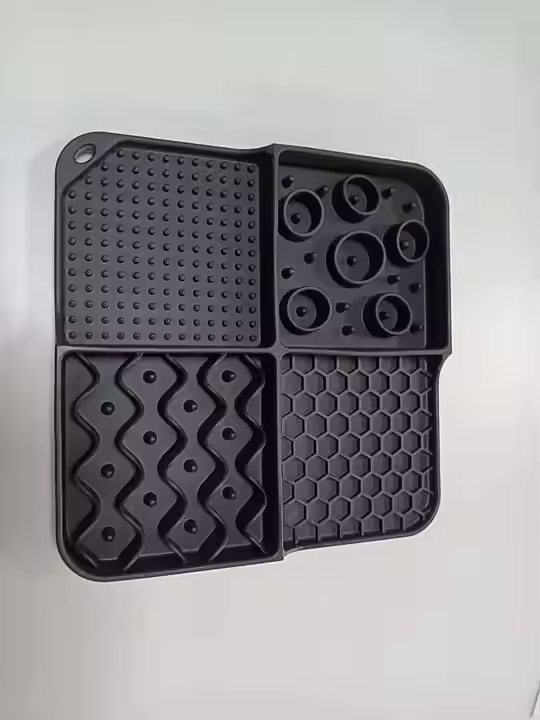Two-in-one slow food dog feeder, food-grade silicone licking pad and licking pad cat and dog pet products