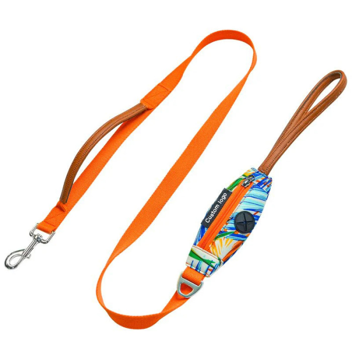 Newly designed double-handle pet leash, personalized custom pet supplies, genuine leather handle dog skin leash, with a poop bag dispenser.