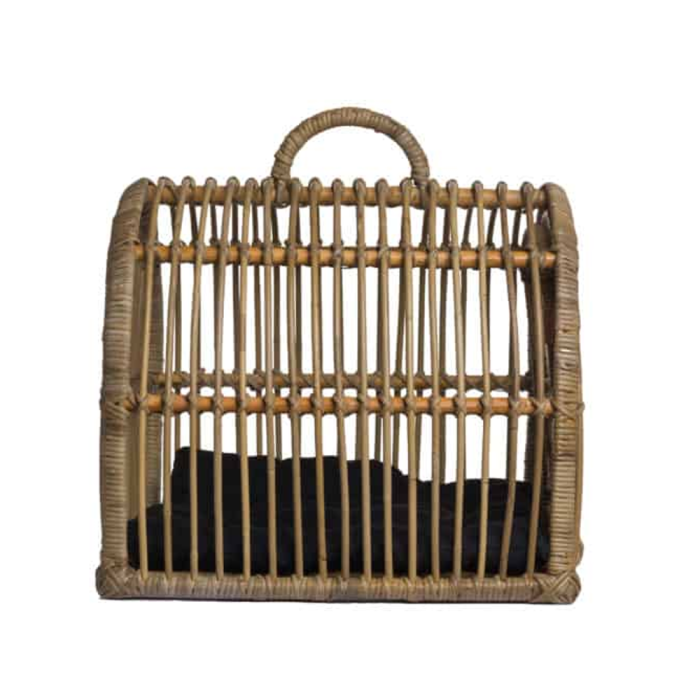 Vietnamese manufacturing and wholesale of willow and rattan pet backpacks, cat and dog houses, and pet supplies