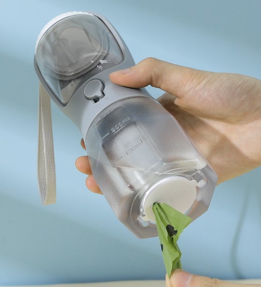 Pet olive 3-in-1 water bottle, multi-functional pet water bottle