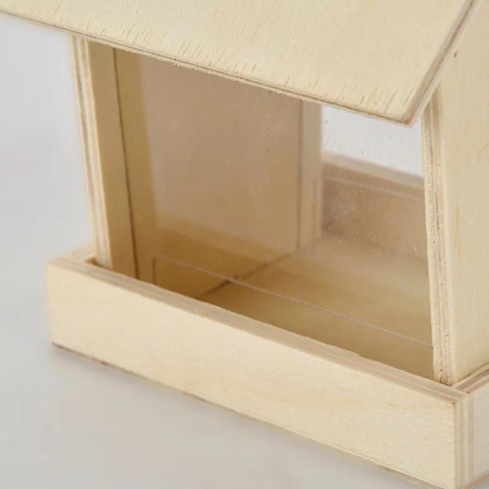 The direct-sale manufacturer of best-selling wooden bird house feeders supplies environmentally friendly wooden bird food feeders