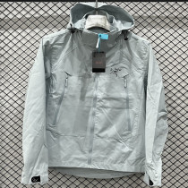 2025 ARC-TERYX Light green Outdoor Jackets #F882冲锋衣