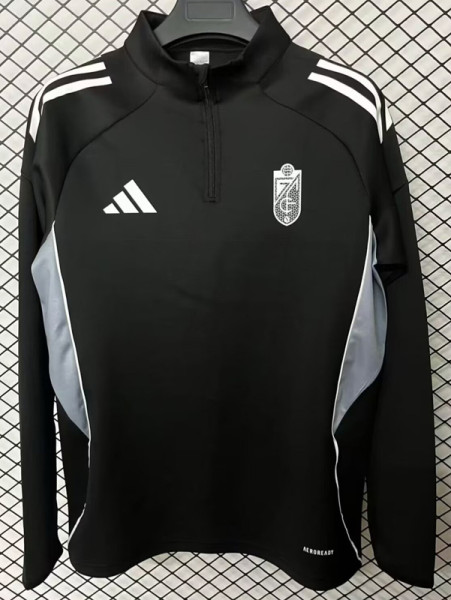25-26 Granada Black Half Pull Sportswear Top #半拉上衣