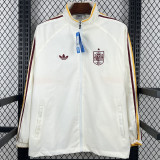 26-27 Spain White Windbreaker