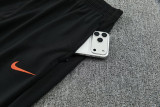 26-27 INT Black Short shirts and Long trousers Suit (圆领)