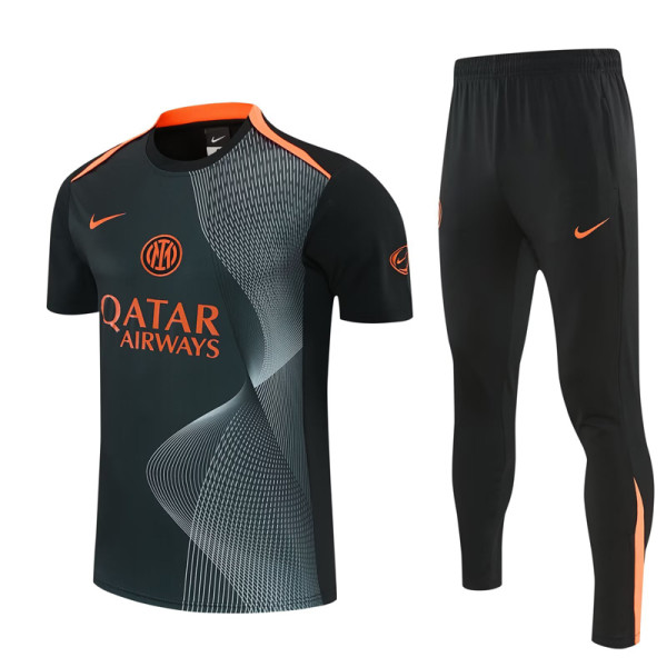 26-27 INT Black Short shirts and Long trousers Suit (圆领)