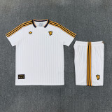 25-26 Man Utd White Training Short Suit