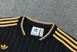 25-26 Man Utd Black Training Short Suit