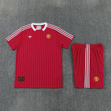 25-26 Man Utd Red Training Short Suit
