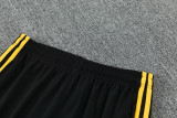 26-27 Man Utd Blue Short shirts and Long trousers Suit (圆领)