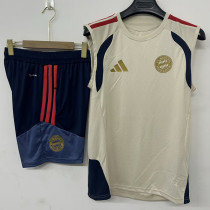 26-27 Bayern Apricot Yellow Tank top and shorts suit (背心短裤)
