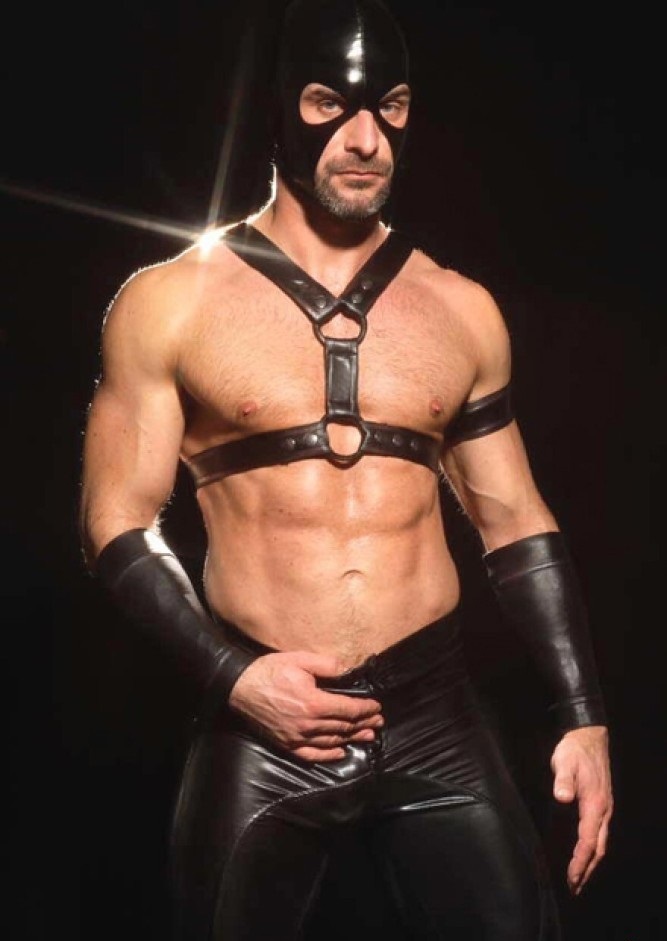 Stud Chest Centerpiece