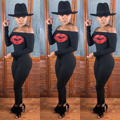Black Off Shoulder Lip Print Jumpsuits OMY5060