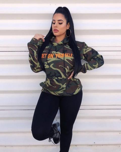 Wholesale Camouflage Leisure Long Sleeved Letters Hoodie SMD7027