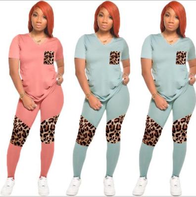 Fashion casual leopard embossed stitching V-neck large size two-piece suit OMY8068