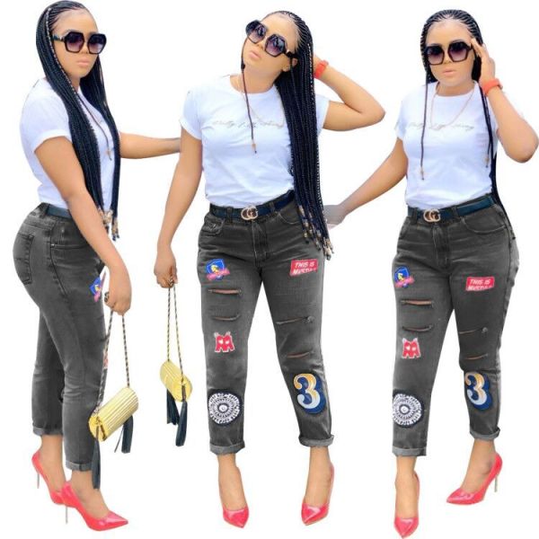 Vintage Fashion Embroidered Mid Waist Ripped Women Jeans LA3155