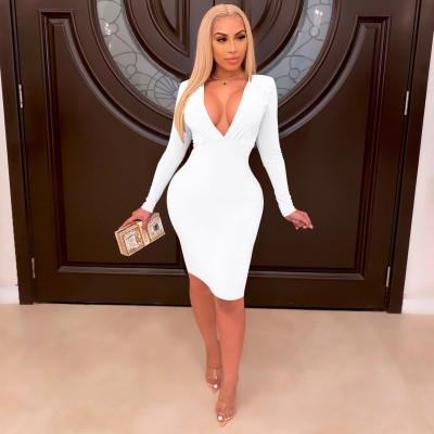 Sexy Solid Color Deep V-Neck Long Sleeves Pleated Bodycon Dress WMZ2612