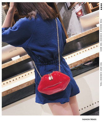 Personality Trendy Lips One Shoulder Chain Woman Bag  JC225-3338