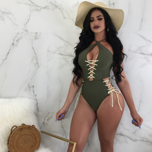 Sexy strappy one-piece swimsuit, a variety of ways to wear B9079
