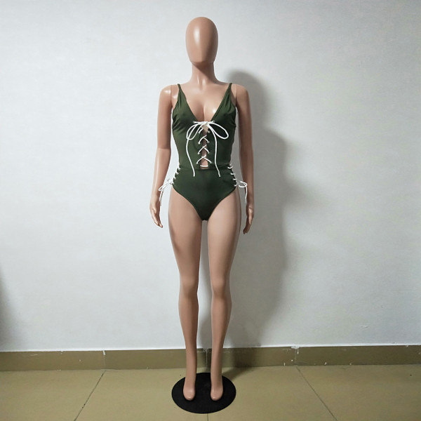 Sexy strappy one-piece swimsuit, a variety of ways to wear B9079