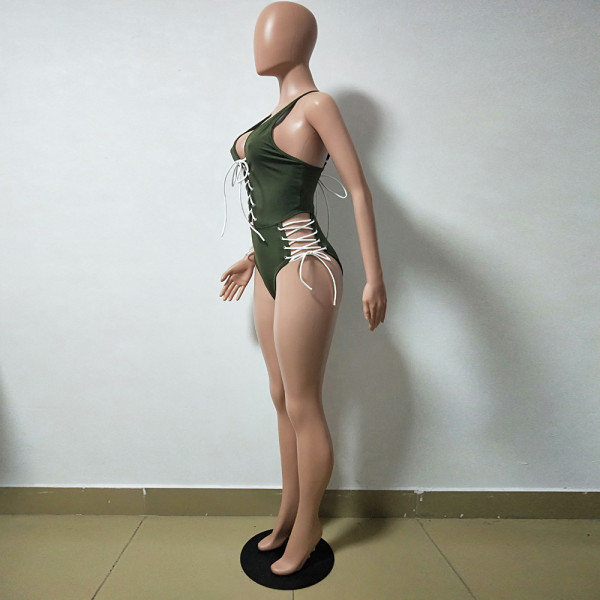 Sexy strappy one-piece swimsuit, a variety of ways to wear B9079