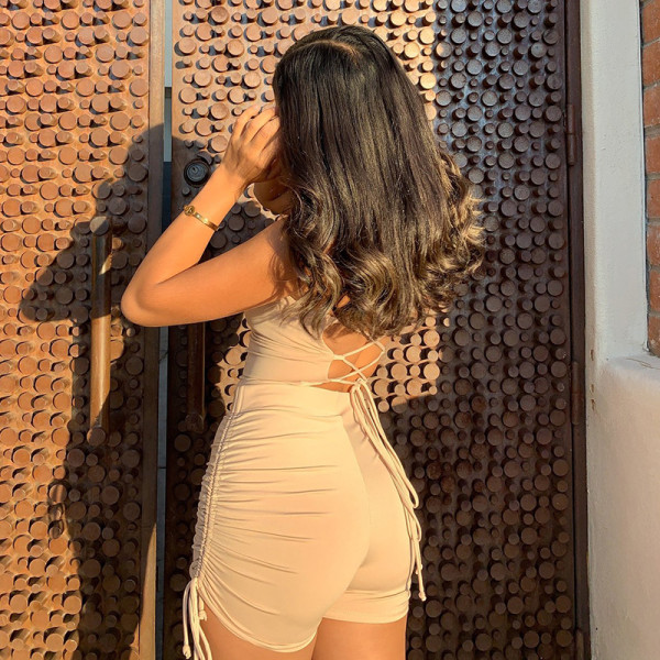 Summer new solid color open back tether sling pleated shorts suit R21ST199