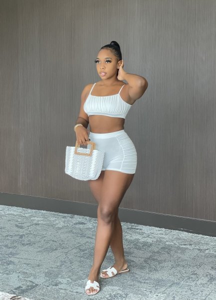 Strap-wrapped chest top and shorts suit DY1076
