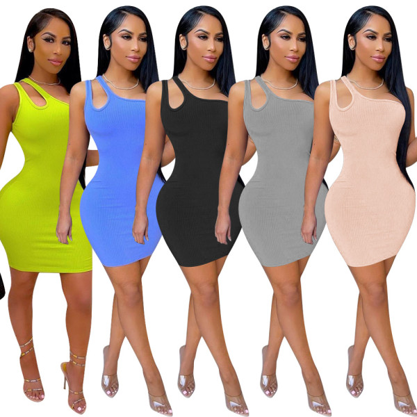 Fashion bag hip Europe and the United States oblique shoulder one-shoulder tube top Slim threaded dress Y7018