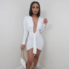 New solid color deep V-neck long-sleeved fringed smocked mini dress K21DS203