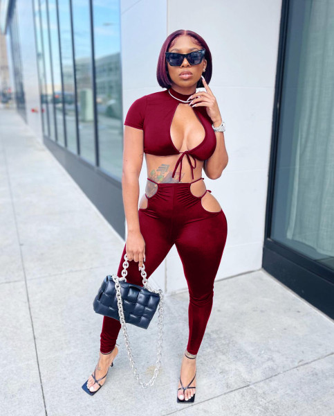 Two-piece short-sleeved trousers with straps and waist N6020