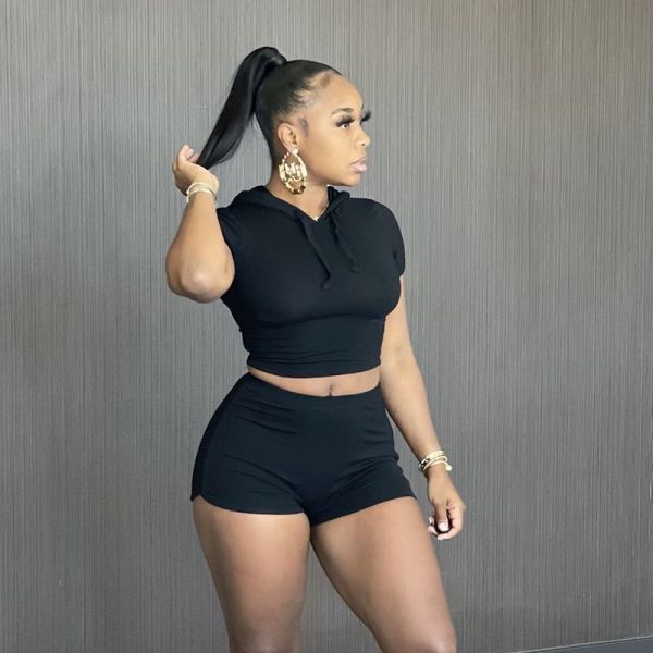Hooded solid color short-sleeved high-waist shorts casual sports suit A21ST232