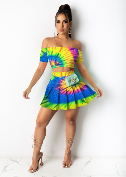Fashion wrapped chest pleated skirt with waist positioning printed spring and summer two-piece set OM1678