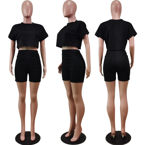 Fashion round neck short-sleeved sweater pocket two-piece shorts suit WY6780