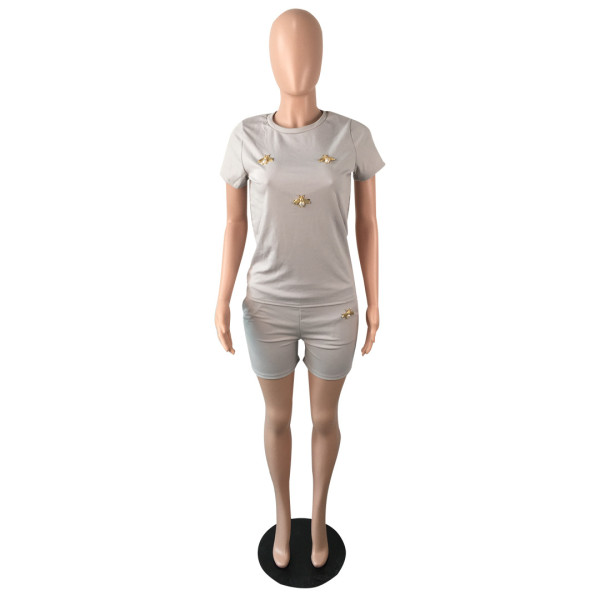 Bee decoration round neck large size solid color fashion short-sleeved two-piece suit QY5074