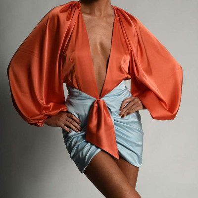 Summer new style contrast color V-neck lantern sleeves pleated hip skirt suit women X21ST190