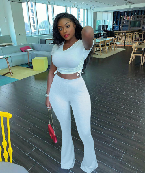Solid color pleated top and big flared trousers two-piece suit LM8277