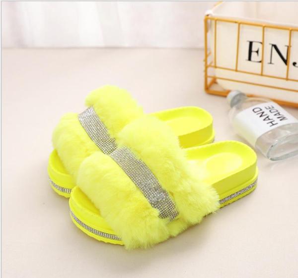 Flat-bottomed sponge cake soft-bottom sandals and slippers Womens plus size rhinestone plush slipper