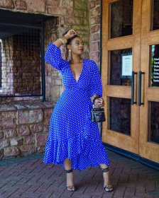 Plus Size Women's Fall Long V-neck Polka Dot Dress Ruffle Skirt HY8024