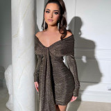 2021 autumn and winter hot new women's solid color low-cut pleated dress D186188G